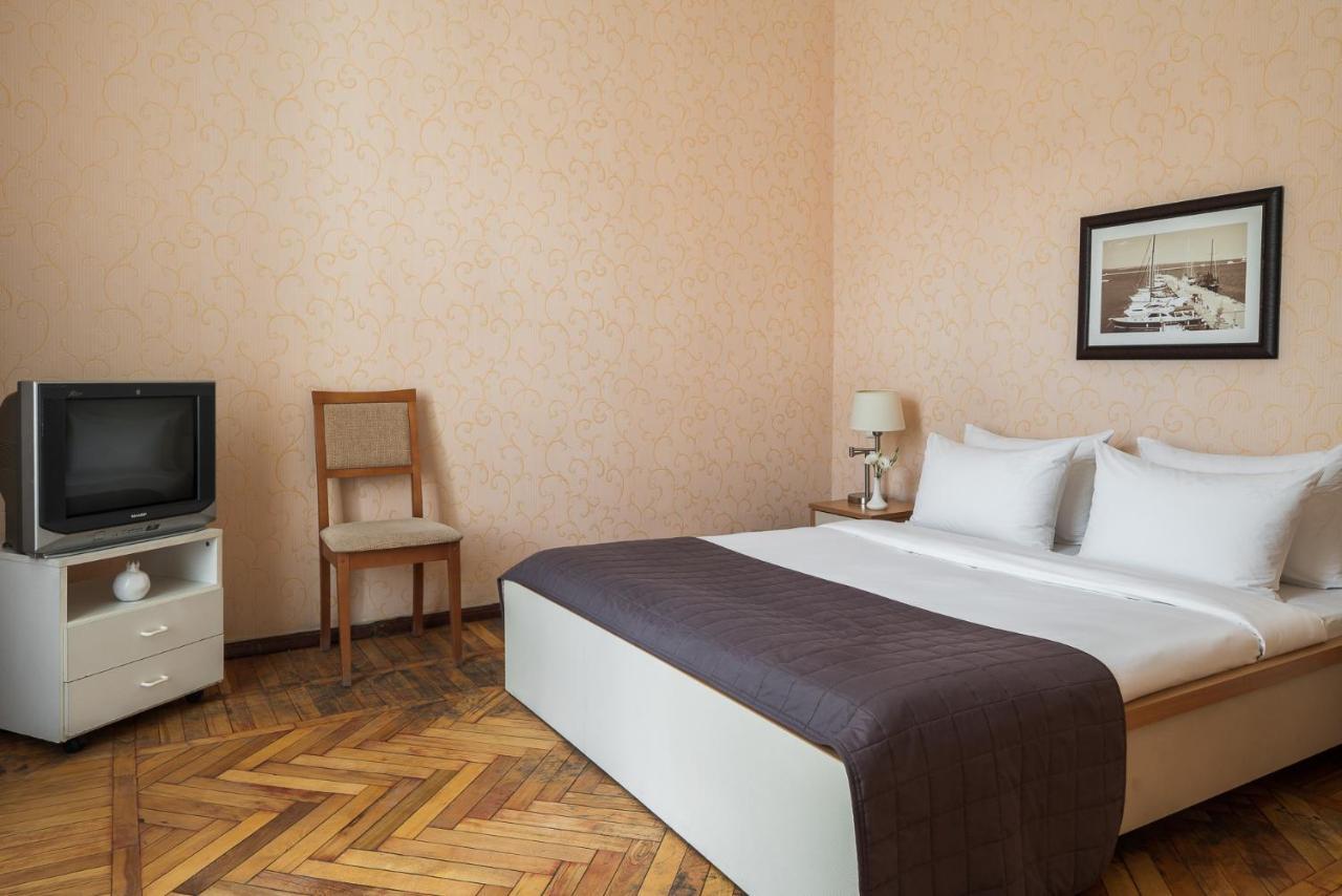 Tsentralnaya Hotel Odessa Exteriör bild